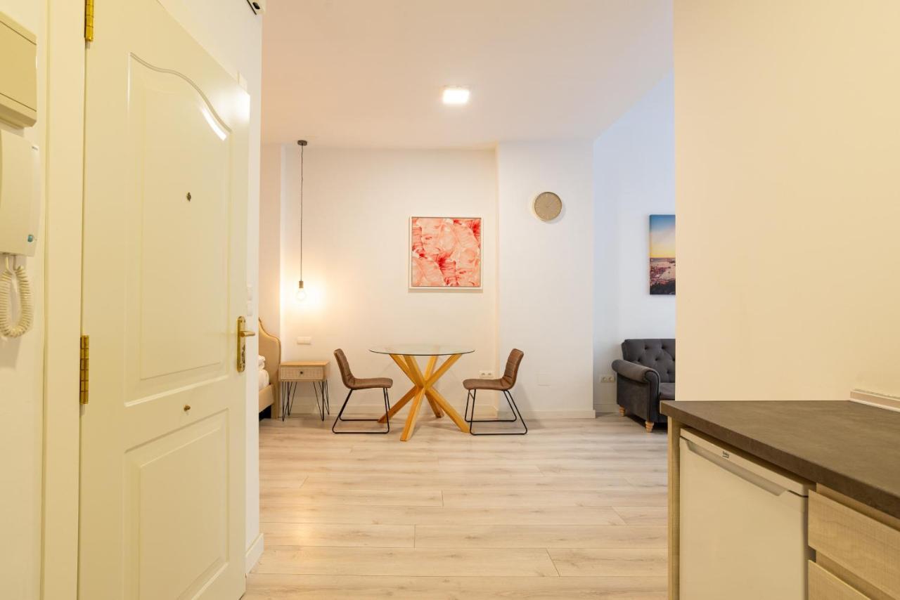 Urbe10 Plaza De La Constucion Premium Loft Apartment Málaga Exterior foto